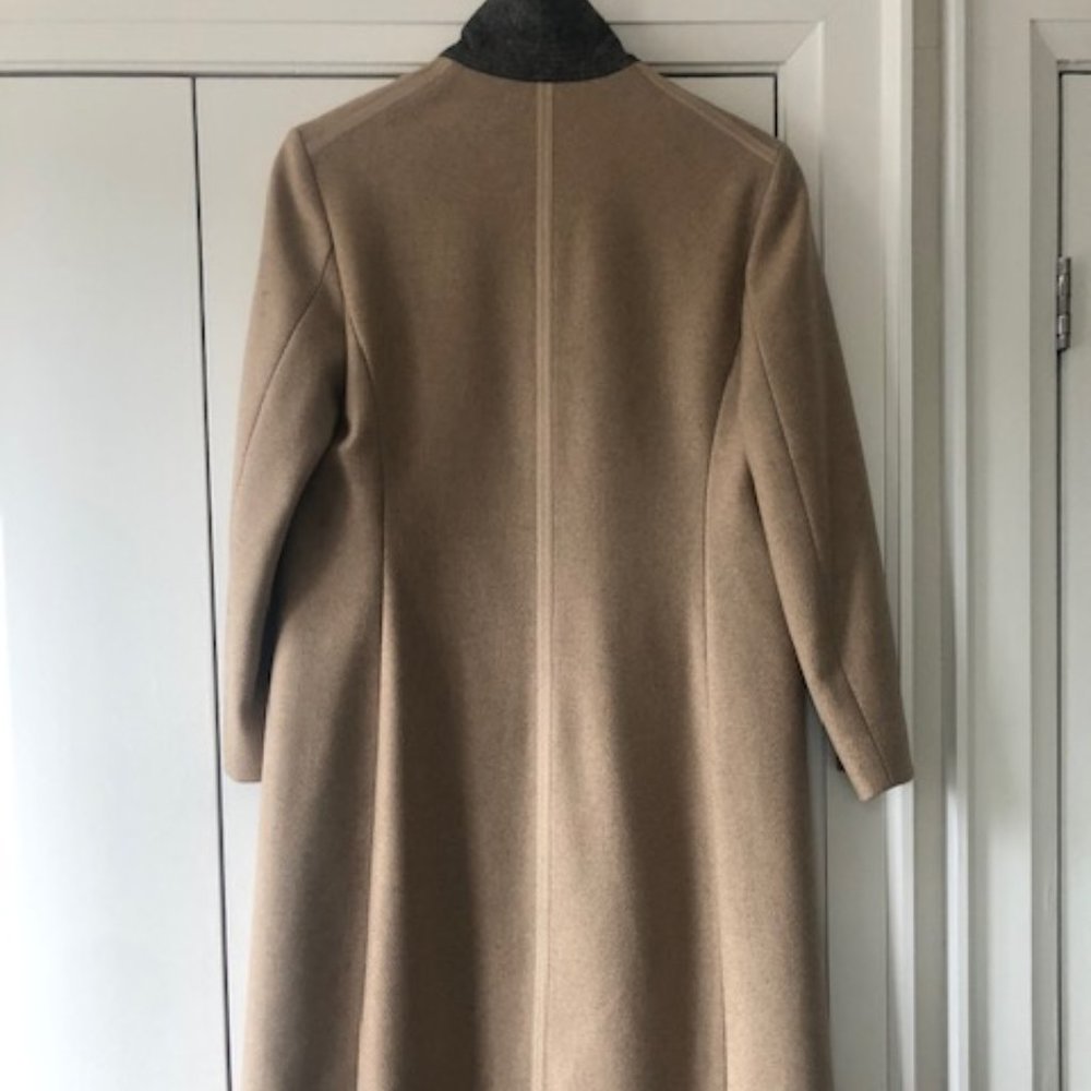 *SOLD* The Row “Jackson” Light Camel Wool Coat - Picture 4 of 7